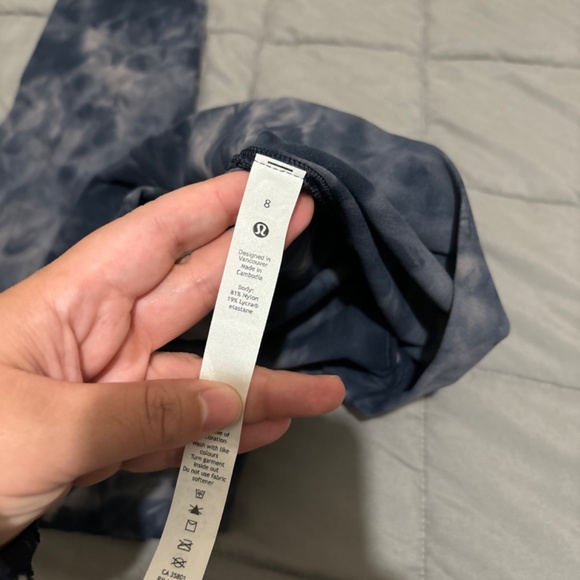 Lululemon - Picture 2 of 2